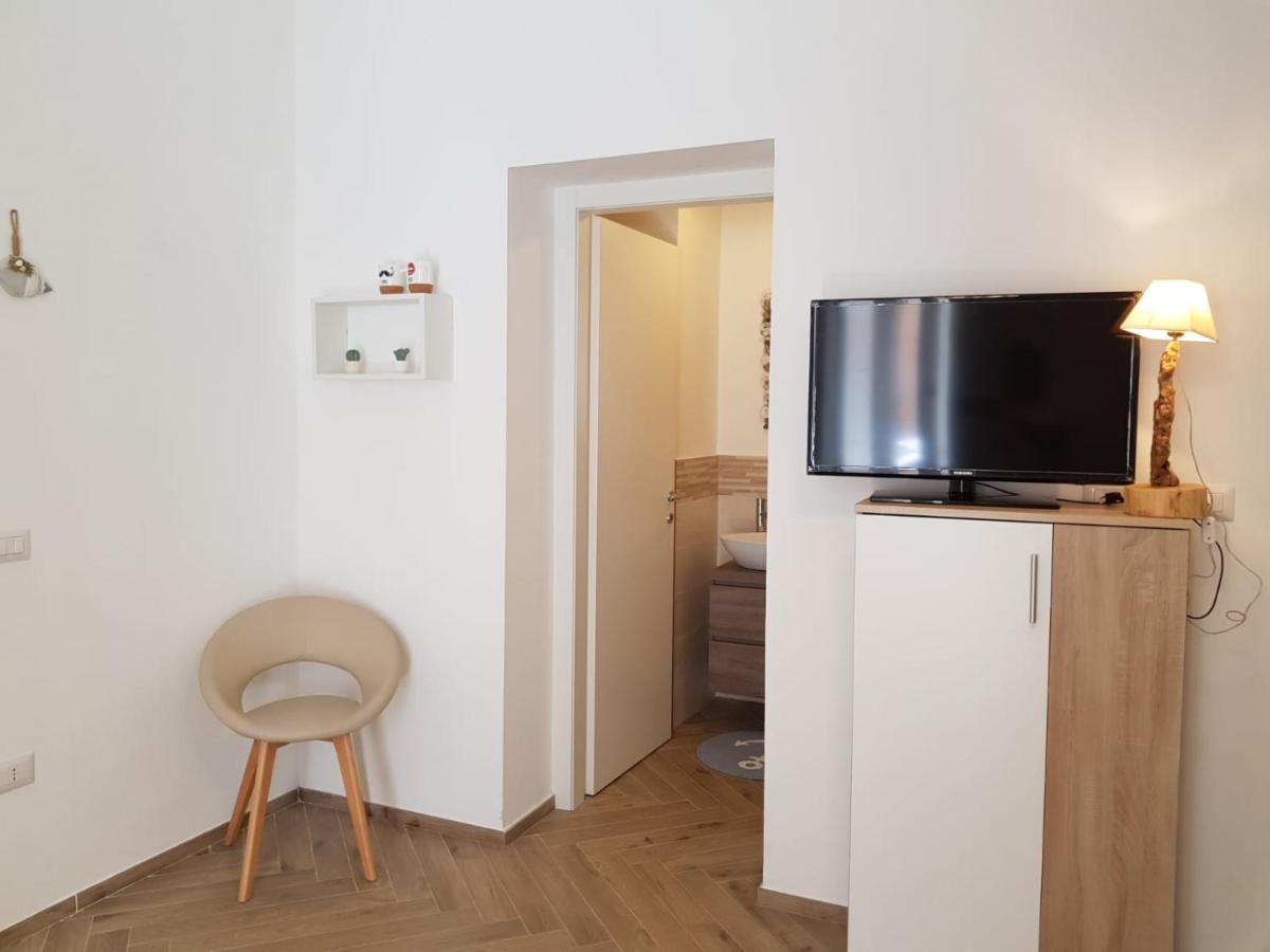 Casa Di Giu Bed & Breakfast Porto Torres Dış mekan fotoğraf