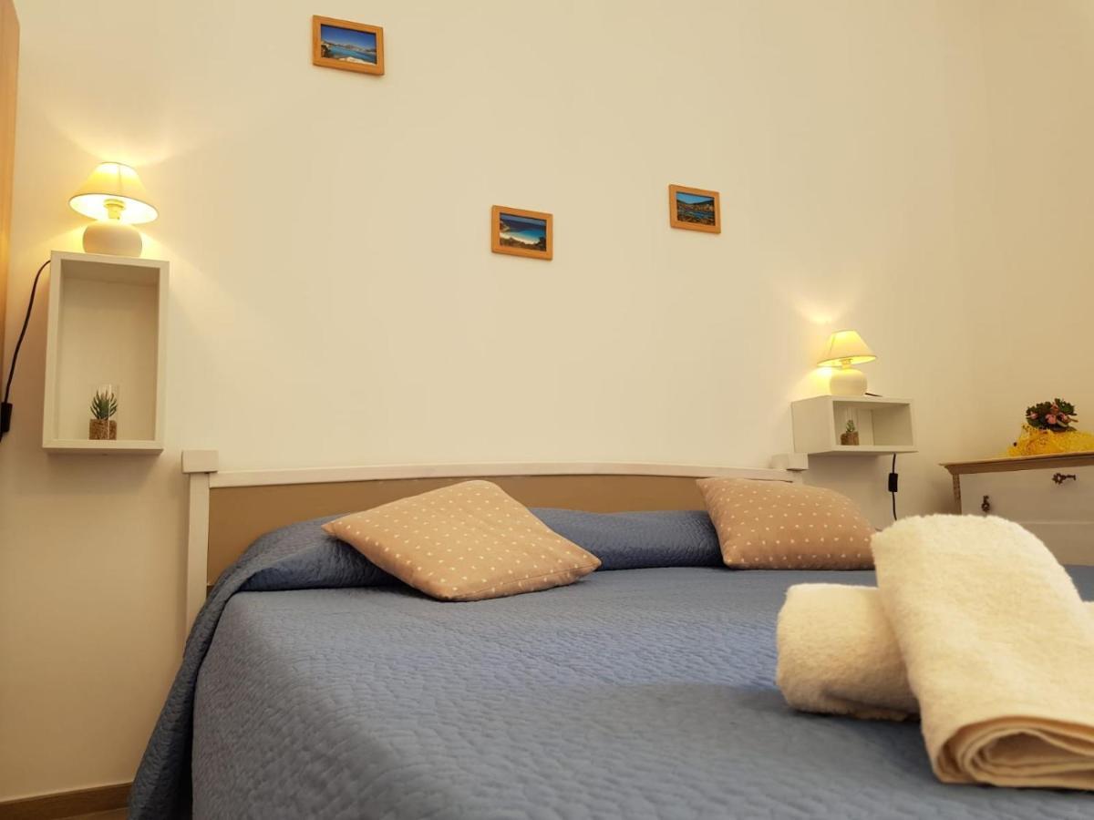 Casa Di Giu Bed & Breakfast Porto Torres Dış mekan fotoğraf