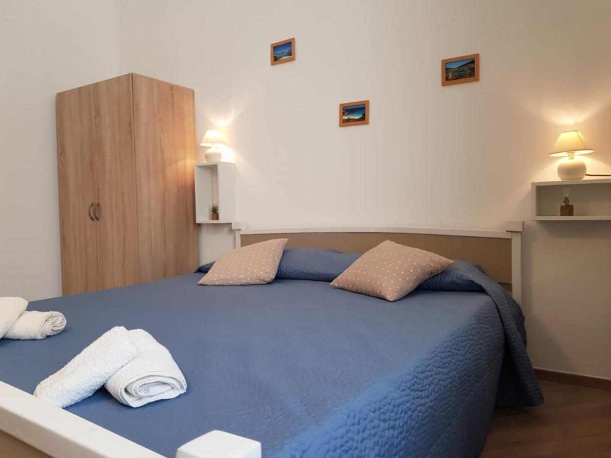 Casa Di Giu Bed & Breakfast Porto Torres Dış mekan fotoğraf